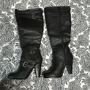 High knee boots with heel